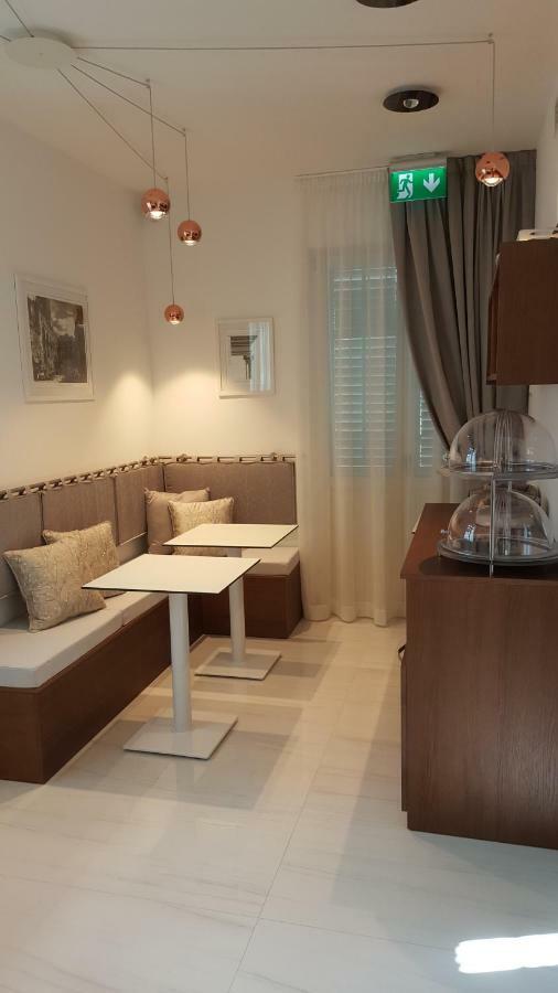 Residence Stine Split Buitenkant foto